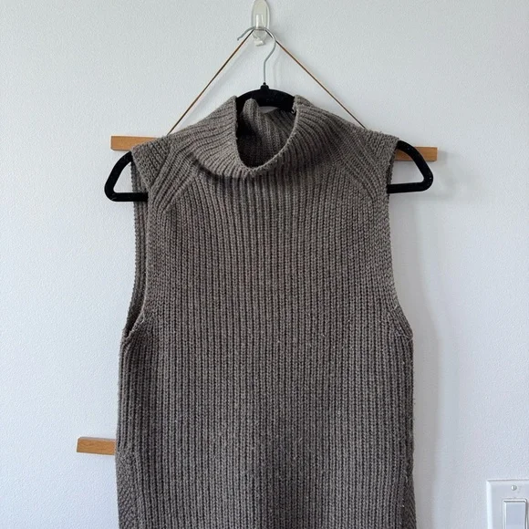 Wilfred Taupe Sleeveless Turtleneck Sweater - Picture 2 of 8